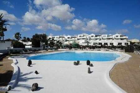 Bonito Apartamento Reformado En Las Coronas Costa Teguise Exterior photo